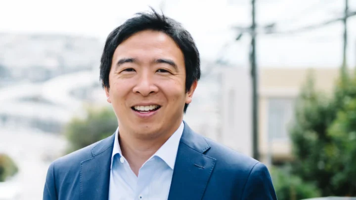 Andrew Yang Biography: Net Worth, Beliefs, Age, Wife, Height, Twitter, Forward Party, Policies, NYC Mayor, Wikipedia, Instagram Andrew Yang Biography: Net Worth, Beliefs, Age, Wife, Height, Twitter, Forward Party, Policies, NYC Mayor, Wikipedia, Instagram