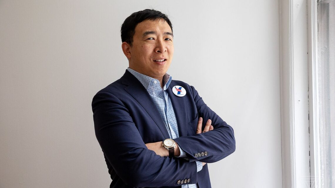 Andrew Yang Biography: Net Worth, Beliefs, Age, Wife, Height, Twitter, Forward Party, Policies, NYC Mayor, Wikipedia, Instagram