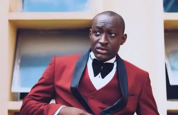 Carter Efe Biography: Age, Car, Girlfriend, Machala Lyrics, Father, Tribe, Net Worth, Brother, Songs, Wikipedia