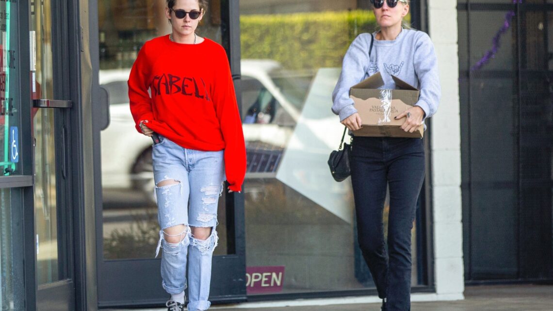 Dylan Meyer Biography: Partner, Age, Boyfriend, Net Worth, Gender, Movies, Instagram, Husband, Kristen Stewart, Golf, Wikipedia, Screenwriter Dylan Meyer Biography: Partner, Age, Boyfriend, Net Worth, Gender, Movies, Instagram, Husband, Kristen Stewart, Golf, Wikipedia, Screenwriter