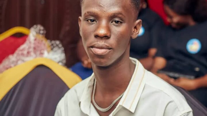 Ebube Emelue Biography: Age, Family, Blog, Net Worth, Wikipedia, Photos, Instagram