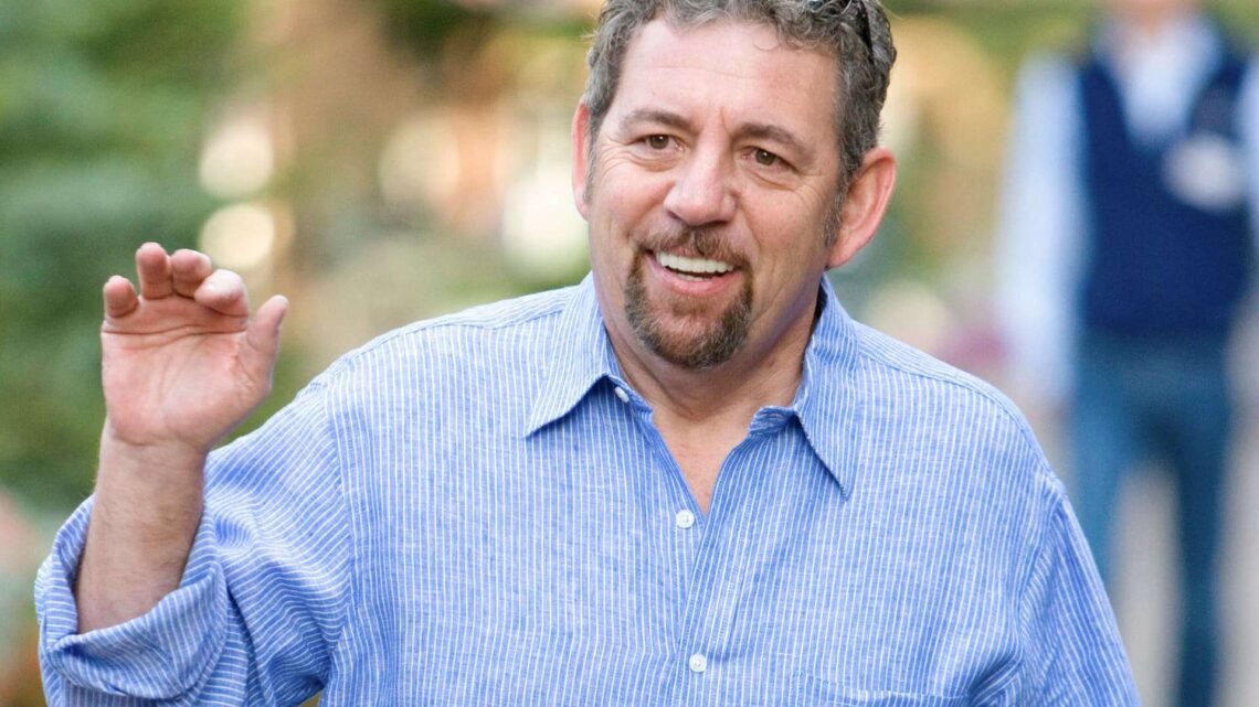 James L. Dolan Biography: Age, Wife, Net Worth, Daughter, Girlfriend, Family, Wikipedia, Height, Recording Studio, House, Email Address, Twitter James L. Dolan Biography: Age, Wife, Net Worth, Daughter, Girlfriend, Family, Wikipedia, Height, Recording Studio, House, Email Address, Twitter
