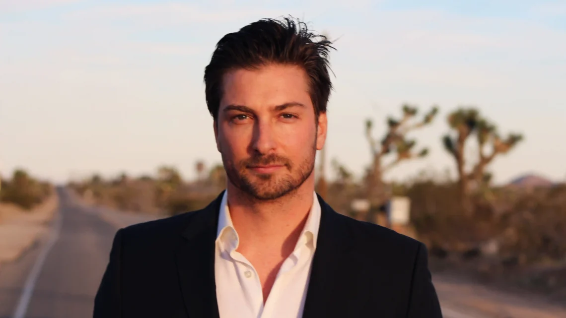 Daniel Lissing Biography: Wife, Age, Movies, Net Worth, Cancer, Height, TV Shows, Instagram, Bride, Child, Wedding Photos, Wikipedia