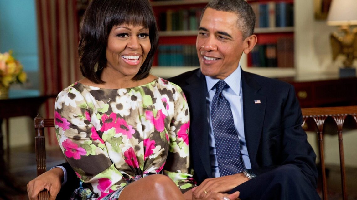 Michelle Obama Biography: Brother, Husband, Children, Age, Net Worth, Education, Instagram, Book, Height, Quotes, Wikipedia, Parents, Achievements Michelle Obama Biography: Brother, Husband, Children, Age, Net Worth, Education, Instagram, Book, Height, Quotes, Wikipedia, Parents, Achievements