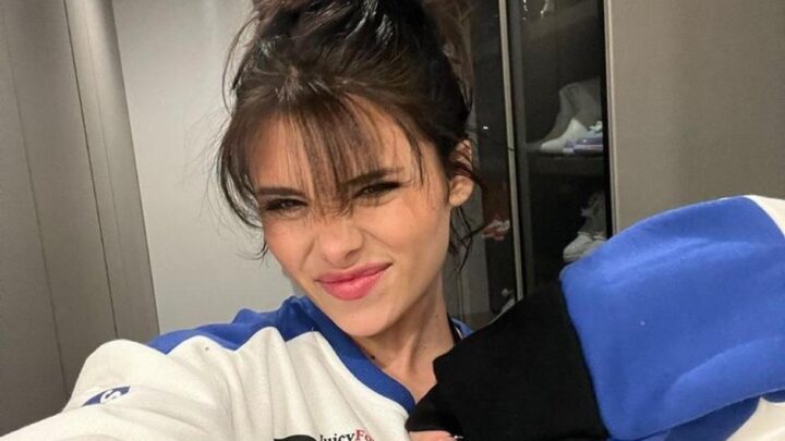 Nessa Barrett Biography: Age, Height, TikTok, Net Worth, Songs, Hair, JXDN, Lyrics, Nationality, Birthday, Instagram, Mom, Twitter, Merch