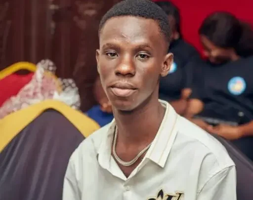 Ebube Emelue Biography: Age, Family, Blog, Net Worth, Wikipedia, Photos, Instagram