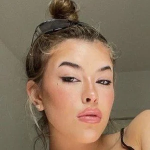 Cynthia Parker Biography: Real Name, Boyfriend, Age, Height, Net Worth, TikTok, Instagram, Parents, Siblings, Quinton Griggs, Chase Hudson, Wikipedia