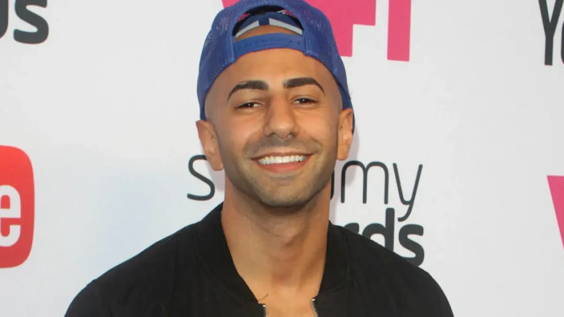 FouseyTube Biography: Age, Wife, Hair, Net Worth, Nationality, Height, Girlfriend, Instagram, Books, Vlogs, Car, Wikipedia, Boxing, YouTube, Brother FouseyTube Biography: Age, Wife, Hair, Net Worth, Nationality, Height, Girlfriend, Instagram, Books, Vlogs, Car, Wikipedia, Boxing, YouTube, Brother