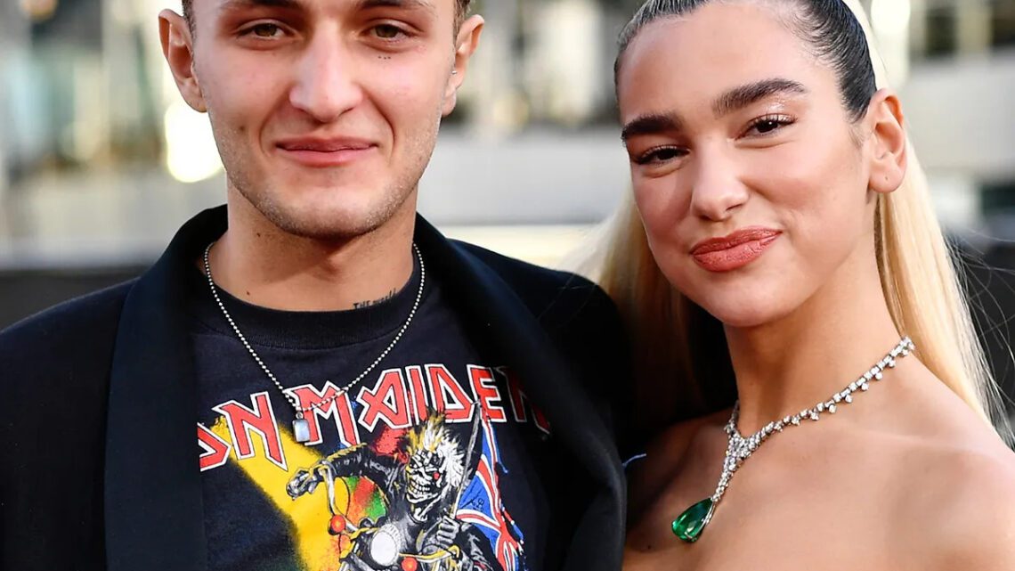 Anwar Hadid Biography: Net Worth, Age, Height, Girlfriend, Dua Lipa, Wikipedia, Instagram, Siblings, Kids, Nicola Peltz, Tattoos, Kendall Jenner Anwar Hadid Biography: Net Worth, Age, Height, Girlfriend, Dua Lipa, Wikipedia, Instagram, Siblings, Kids, Nicola Peltz, Tattoos, Kendall Jenner