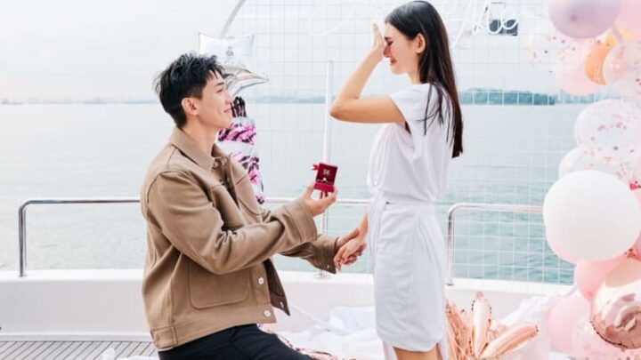 Hong Ling Biography: Husband, Twin Sister, Mother, Net Worth, Height, Age, Instagram, TikTok, Boyfriend, Family, Brother, Nick Teo, Wikipedia