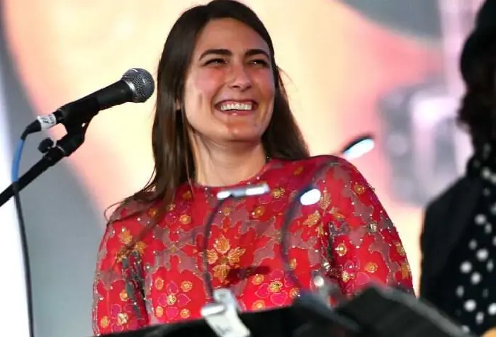 Jade Castrinos Biography: Age, Husband, Instagram, Net Worth, Height, Wikipedia, Father, Songs, Home, Band, Children