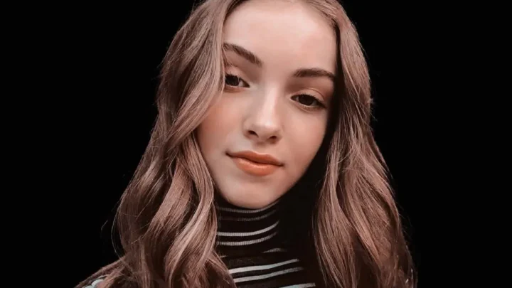 Lauren Orlando Biography: Age, Height, College, Net Worth, Boyfriend, TikTok, Instagram, Movies, TV Shows, Podcast, Wikipedia, Casetify