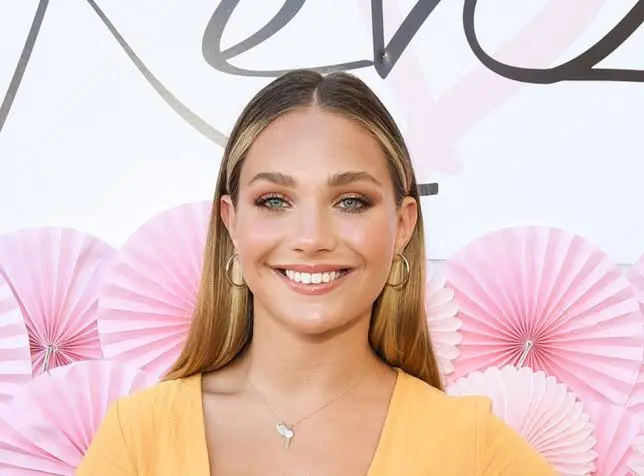 Maddie Ziegler Biography: Net Worth, Height, Age, Movies, Boyfriend, TV Shows, Songs, Instagram, Baby, TikTok, Wikipedia, Sia