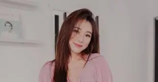 Mongchin Yeoh Biography: Husband, Net Worth, Plastic Surgery, Age, YouTube, Wedding, Height, House, Chinese Name, LinkedIn, Wikipedia