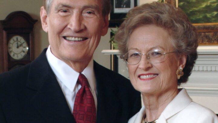 Adrian Rogers’ wife Joyce Rodgers Biography: Husband, Books, Age, Net Worth, Family, Health, Illness, Wikipedia, Height, Children