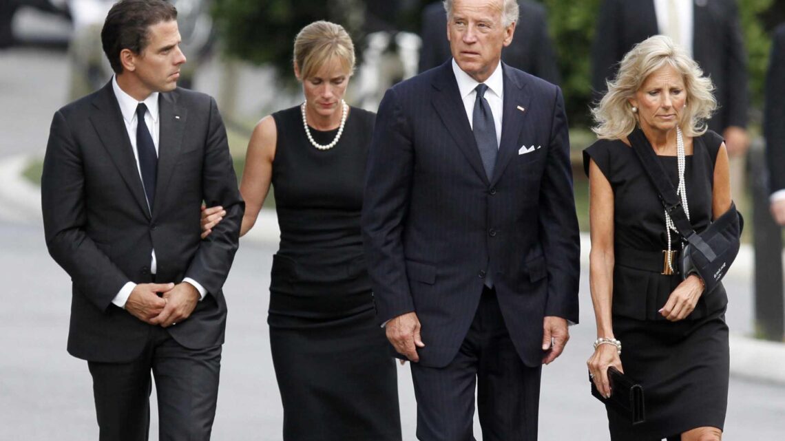 Beau Biden’s wife Hallie Biden Biography: Husband, Age, Net Worth, Instagram, Twitter, Height, Children, Wikipedia, Parents Beau Biden’s wife Hallie Biden Biography: Husband, Age, Net Worth, Instagram, Twitter, Height, Children, Wikipedia, Parents