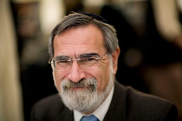 Jonathan Sacks, Baron Sacks Biography, Quotes, Age, Cause Of Death, Net Worth, Books, Morality, Wife, Children, YouTube, Height, Wikipedia