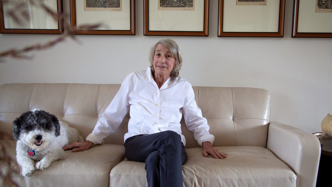 Mary Oliver Biography: Poems, Books, Age, Husband, Net Worth, Quotes, Parents, Height, Husband, Wikipedia, Cause Of Death Mary Oliver Biography: Poems, Books, Age, Husband, Net Worth, Quotes, Parents, Height, Husband, Wikipedia, Cause Of Death