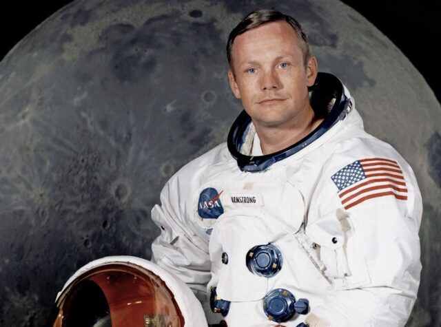 Neil Armstrong Biography, Age, Wife, Cause Of Death, Children, Daughter, Facts, Videos, Quotes, On The Moon, Space Suit, Net Worth