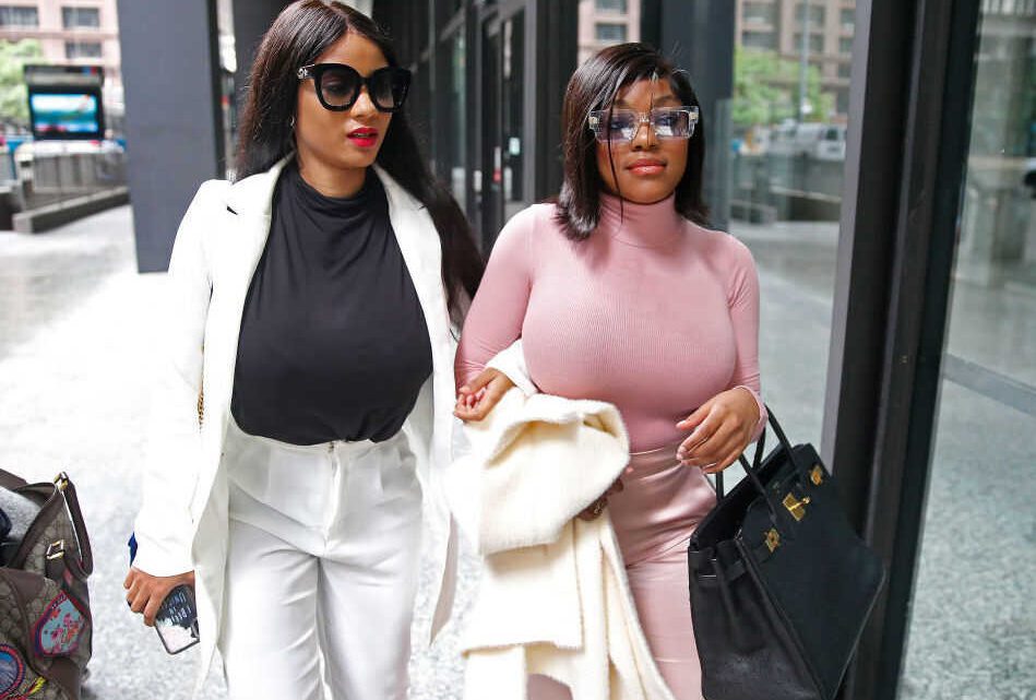 R. Kelly’s Fiancée Joycelyn Savage Biography: Instagram, Age, Book, Net Worth, Twitter, Boyfriend, Child, Height, Wikipedia R. Kelly’s Fiancée Joycelyn Savage Biography: Instagram, Age, Book, Net Worth, Twitter, Boyfriend, Child, Height, Wikipedia