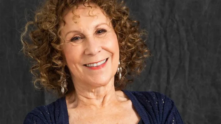 Rhea Perlman Biography: Height, Husband, Age, Movies, Net Worth, Wikipedia, TV Shows, Young, Cheers, Still Alive?
