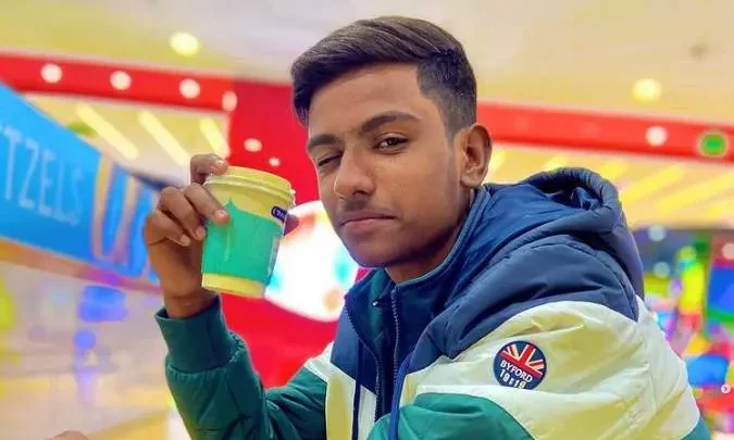 Superstar Rupesh Dewasi Biography: Salary, Age, Girlfriend, Income, Instagram, Net Worth, Contact Number, Wikipedia