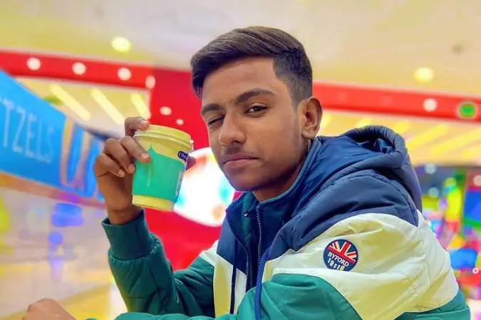 Superstar Rupesh Dewasi Biography: Salary, Age, Girlfriend, Income, Instagram, Net Worth, Contact Number, Wikipedia
