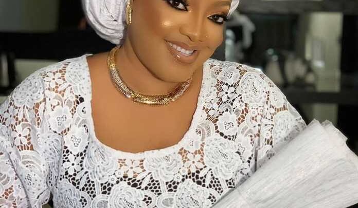 Sotayo ‘Tayo’ Sobola Biography: Child, Husband, Age, Movies, Age, House, Twins, Phone Number, Tattoo, Wedding Pictures, Siblings