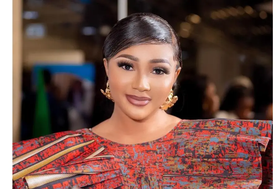 Syndy Emade Biography: Husband, Age, Child, Baby Daddy, Net Worth, Instagram, Foundation, Photos, Movies, Facebook, Wikipedia, Boyfriend