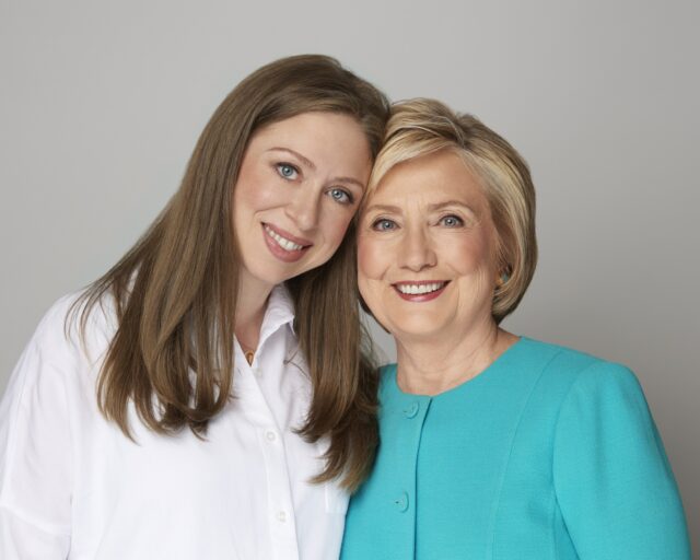 Chelsea Clinton Biography: Kids, Age, Education, Husband, Net Worth, Wedding Dress, Books, Children, Photos, Parents Chelsea Clinton Biography: Kids, Age, Education, Husband, Net Worth, Wedding Dress, Books, Children, Photos, Parents