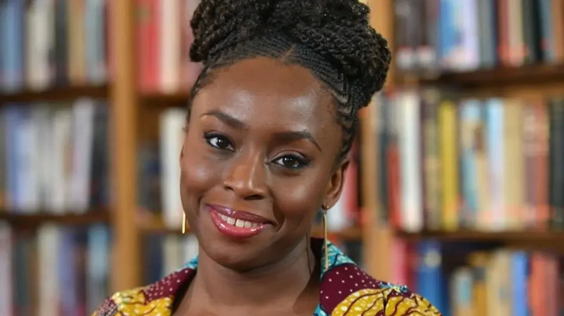 Chimamanda Ngozi Adichie Biography: Books, Husband, Age, Quotes, Net Worth, Education, Pronunciation, Daughter, Short Stories, Ted Talk