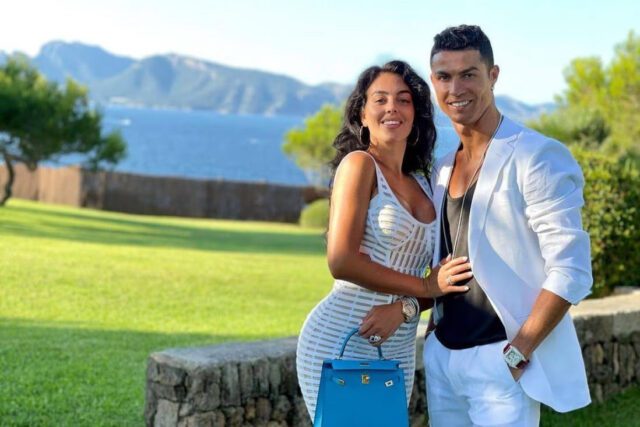 Cristiano Ronaldo's Girlfriend Georgina Rodríguez Bio, Kids, Age, Boyfriend, Net Worth, Wikipedia, Height, Twins, Netflix, Ex, Parents, Sister, Before, Married Husband