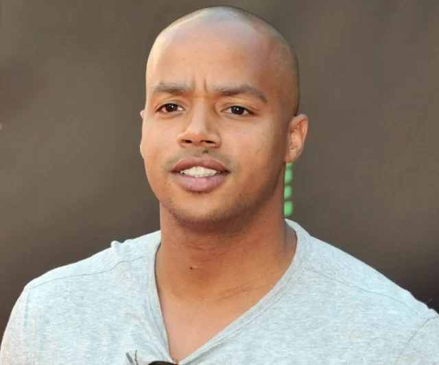 Donald Faison Biography Wife Movies Age TV Shows Net Worth Height Children Teeth Young Instagram scaled