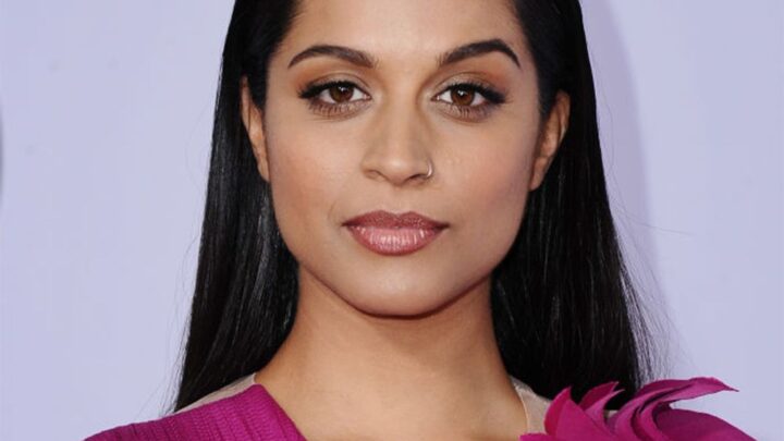 Lilly Singh Biography: Net Worth, Husband, Movies, Age, TV Shows, Wife, Videos, Parents, Height, Instagram, YouTube, Twitter, Book