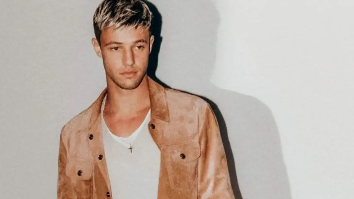 Cameron Dallas Biography: House, Age, Songs, Girlfriend, Net Worth, Height, Movies, Child, TV Shows