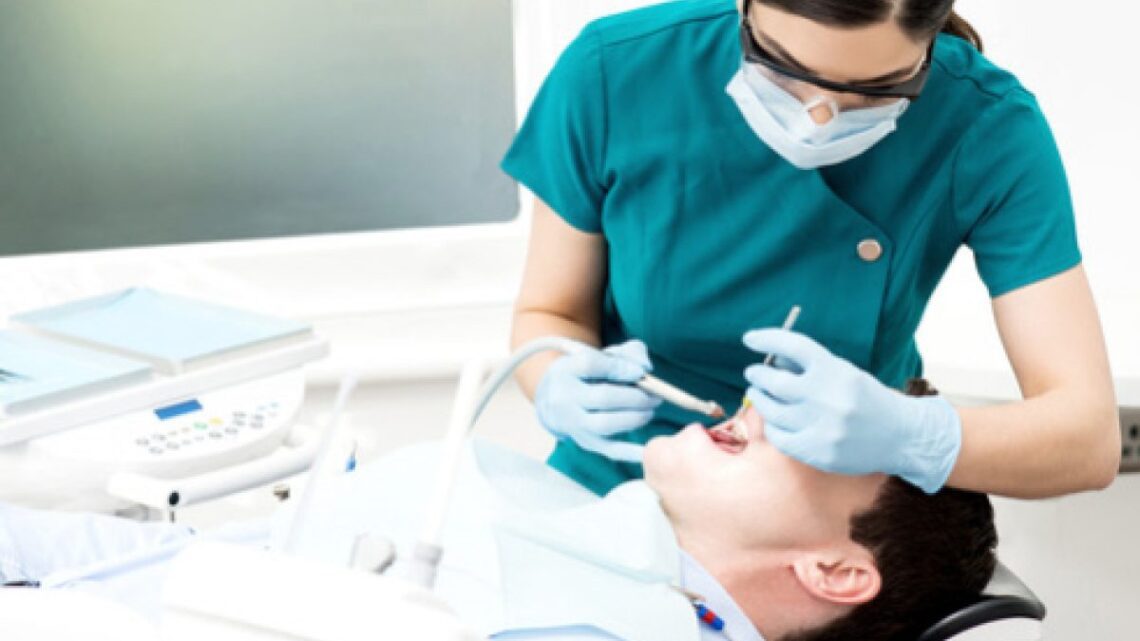 What is the Average Salary of Dentists in the USA?