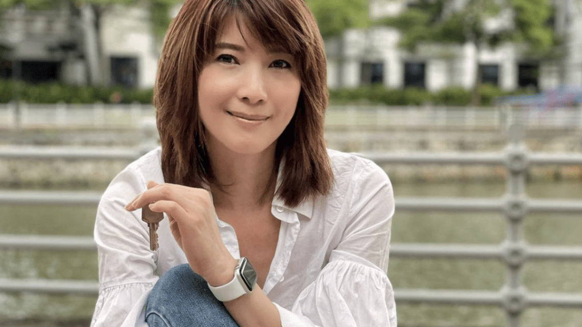 Jeanette Aw Biography: Husband, Age, Bakery, Net Worth, Height, Wedding Photos, Education, Relationship, Instagram, Shop, Family, Partner Jeanette Aw Biography: Husband, Age, Bakery, Net Worth, Height, Wedding Photos, Education, Relationship, Instagram, Shop, Family, Partner
