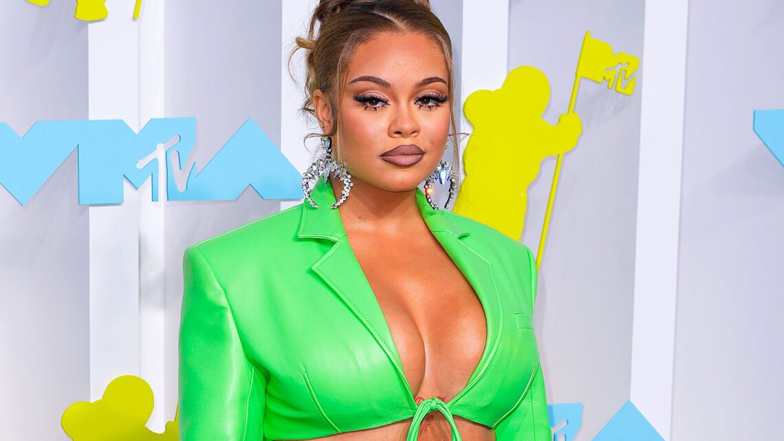 Latto Biography: Age, Wikipedia, Net Worth, Height, Songs, Boyfriend, Parents, Sister, Twitter, Albums, Instagram Latto Biography: Age, Wikipedia, Net Worth, Height, Songs, Boyfriend, Parents, Sister, Twitter, Albums, Instagram
