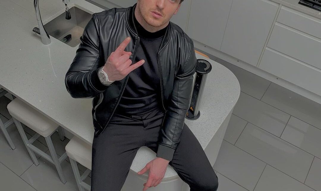Morrisson (rapper) Biography: Real Name, Age, Songs, Net Worth, Girlfriend, Brother, Instagram Morrisson (rapper) Biography: Real Name, Age, Songs, Net Worth, Girlfriend, Brother, Instagram