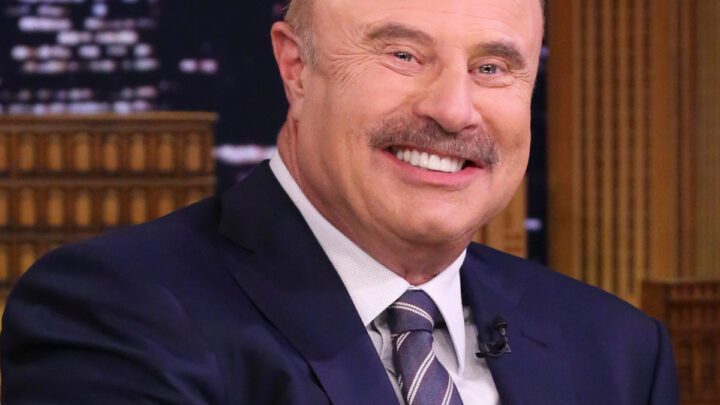 Dr. Phil McGraw Biography: Age, Net Worth, Wife, Show, House, Episodes, Sons, Grandchildren, Family, Movies