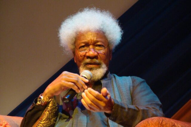 Wole Soyinka Bio, Wives, Plays, Age, Books, Net Worth, Children, Nobel Prize, Education, Poems, House, Quotes