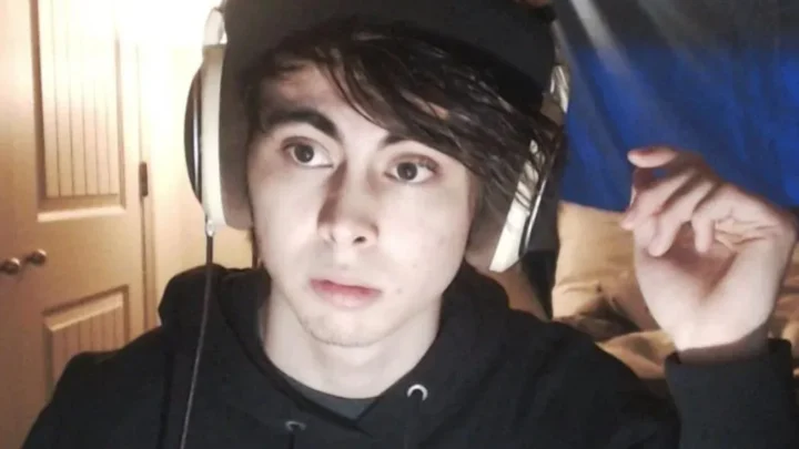 LeafyIsHere Biography: Real Name, Age, TikTok, Girlfriend, Instagram, Net Worth, Podcast, Email, Face, Jail, Twitter, YouTube, Height