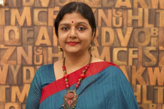 Bhanupriya Biography, Birthday, Age, Sister, News, Songs, Net Worth, Movies, Instagram, Daughter