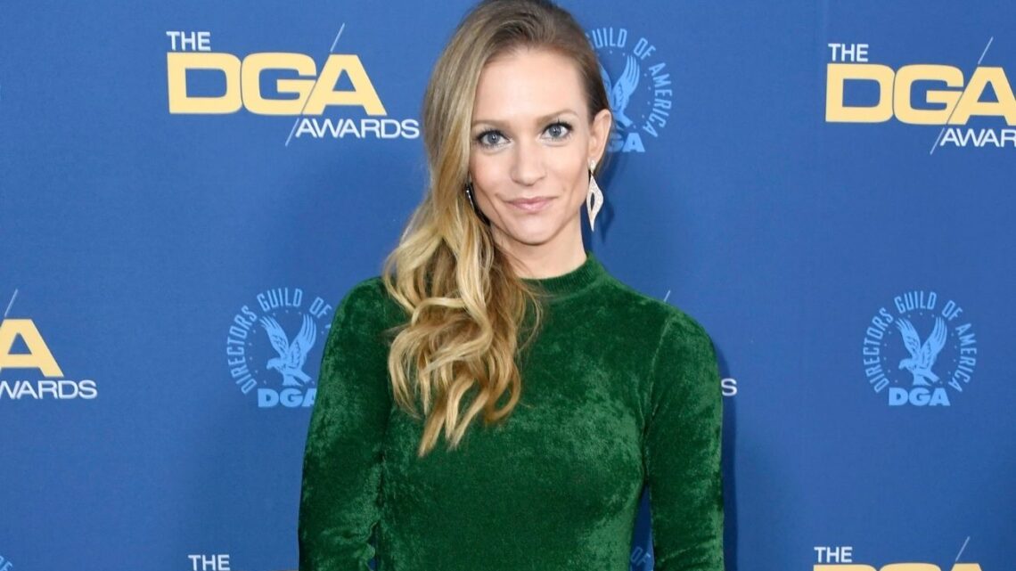 A. J. Cook Biography: Net Worth, Husband, Age, Kids, Instagram, Height, Photos, Criminal Minds, Movies A. J. Cook Biography: Net Worth, Husband, Age, Kids, Instagram, Height, Photos, Criminal Minds, Movies