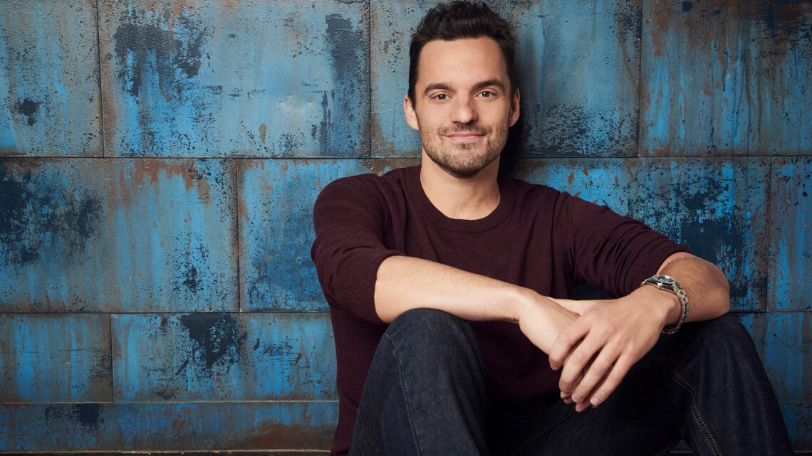 Jake Johnson Biography: TV Shows, Age, Movies, Height, Net Worth, Kids, Wife, Properties, Football