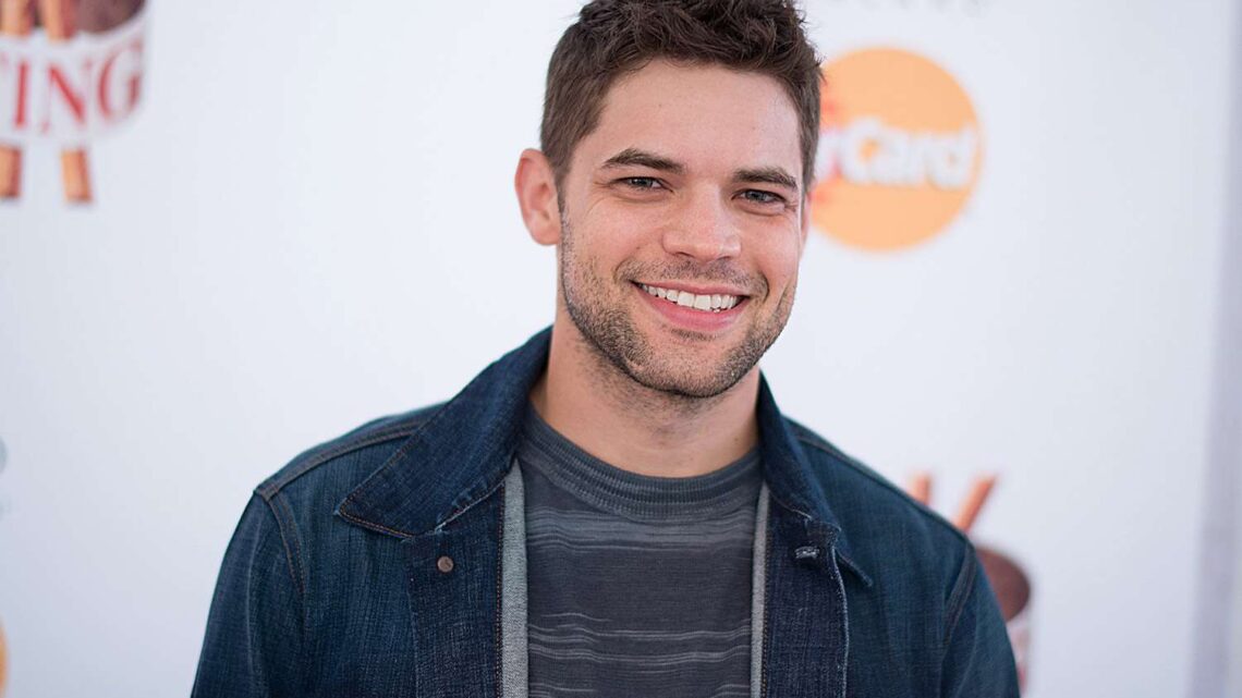 Jeremy Jordan Biography: Wife, Movies, Net Worth, TV Shows, Age, Height, Daughter