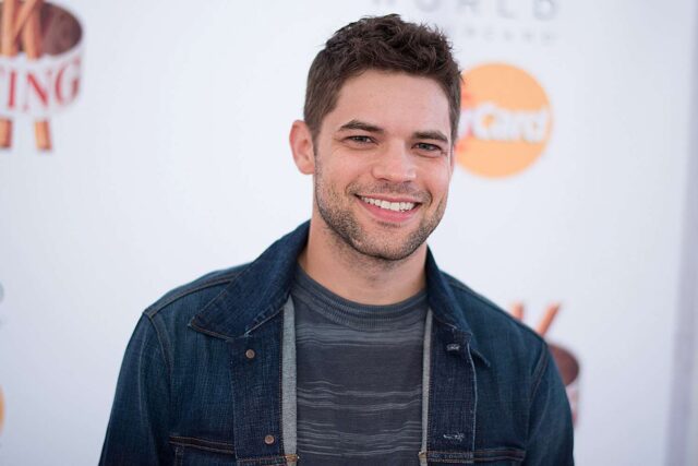 Jeremy Jordan Bio, Wife, Movies, Net Worth, TV Shows, Age, Height, Daughter