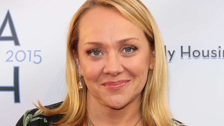 Nicole Sullivan Biography: Age, Husband, Net Worth, Movies, TV Shows, Height, Children, Young