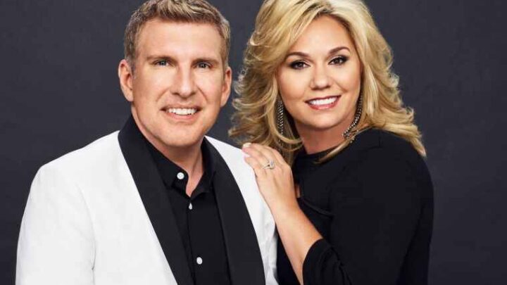 Todd’s wife Julie Chrisley Biography: First Husband, Age, Prison, Net Worth, Weight Loss, Hospital, Children, Parents, Wiki, Cookbook