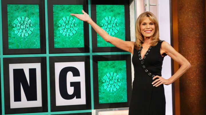 Vanna White Biography: Age, Net Worth, Parents, Husband, Income, Children, Family, Height